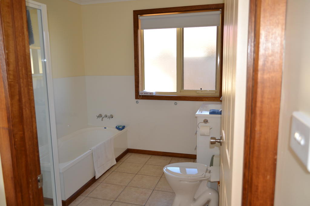 All Inn Strahan Holiday Units Habitación foto