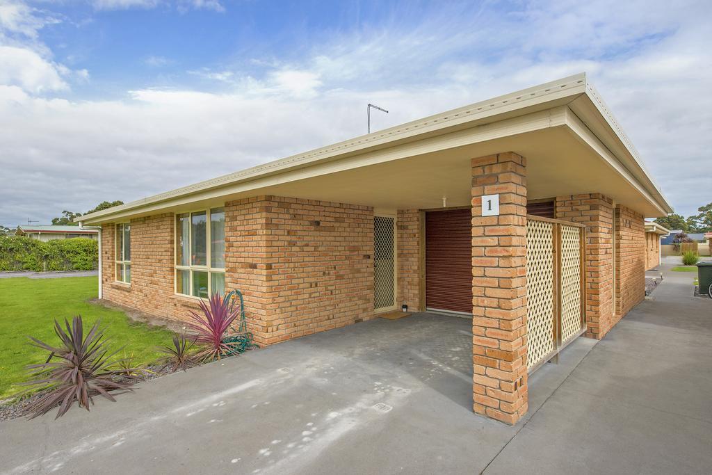All Inn Strahan Holiday Units Exterior foto